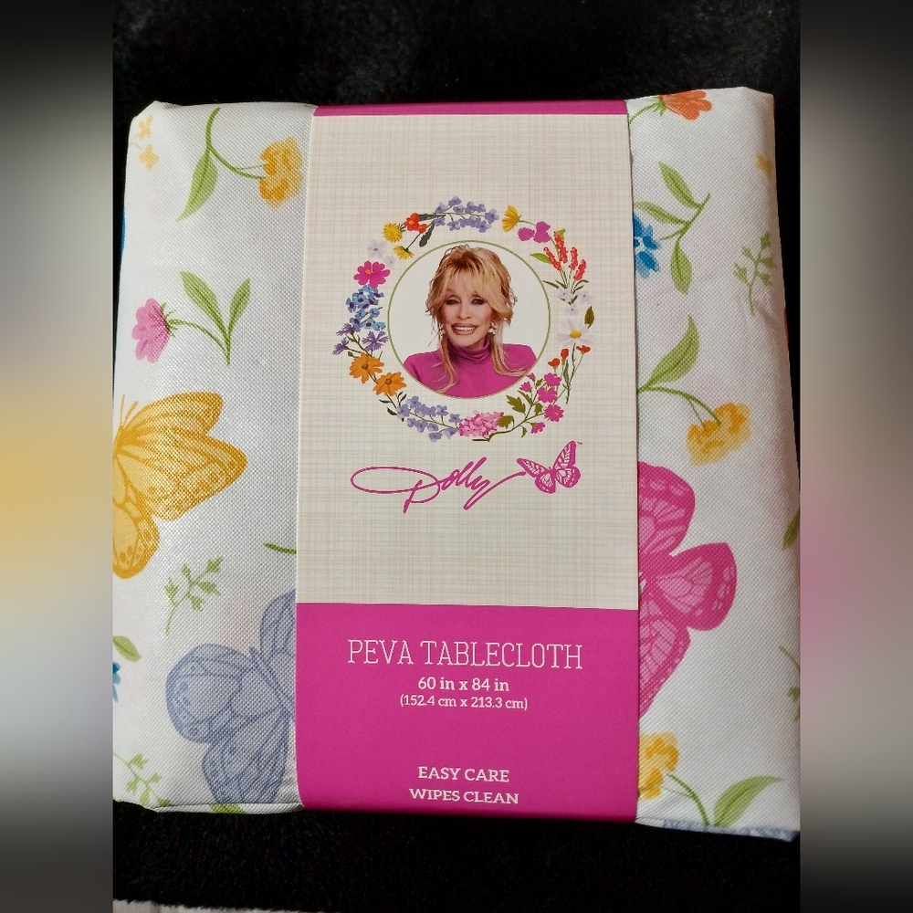 Dolly Parton 2016 DG Floral PEVA Tablecloth 60 X 84